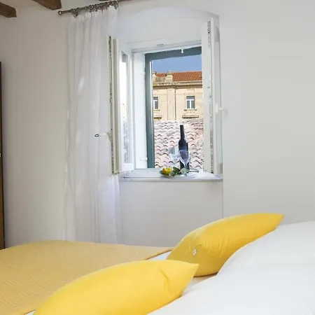 Old Town Apartment